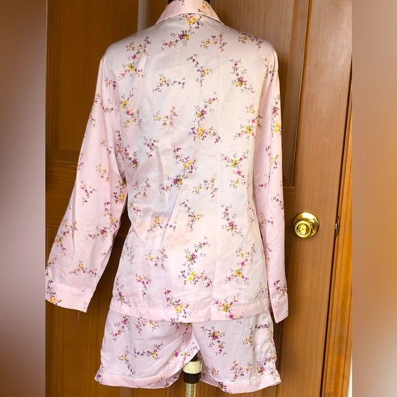 CHARTER CLUB sL soft pink floral PJ’s Beautiful and so soft/silky Shorts/top - Picture 2 of 6